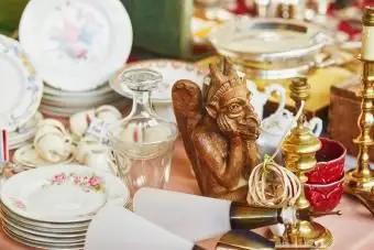 Guides et ressources gratuits en ligne des prix des antiquités