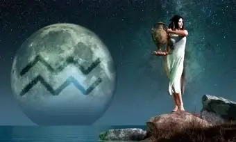 물병 자리 표지판의 달은 사려 깊고 양육합니다