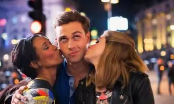 7 signes qu'un homme Balance vous aime