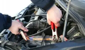 점프 자동차 배터리