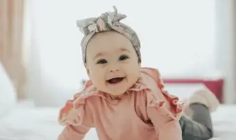 Šťastná holčička