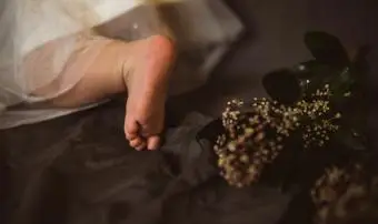 Malé Dětské Nožička S Květinou