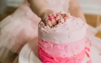 torta rozbiť dieťa prvé narodeniny