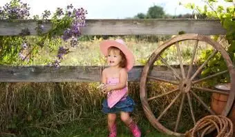 Kleines Cowgirl