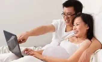 부모의 이름을 사용하는 아기 이름 생성기