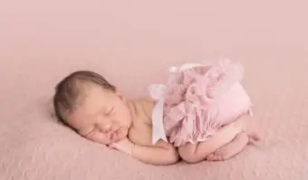 C로 시작하는 90 개 이상의 소녀 이름 (귀엽고 창의적)