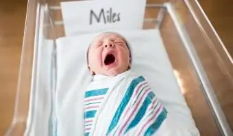 235 nombres de niños con una sílaba