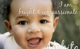 petit garçon souriant