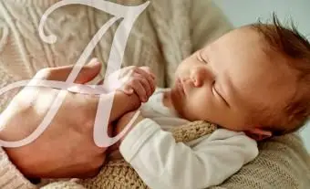 153 prénoms de bébé qui commencent par un