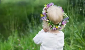 שיער לובש זר צבעוני