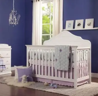 https://cf.ltkcdn.net/baby/images/slide/217353-800x800-Flora_4_in_1_Convertible_Crib.webp