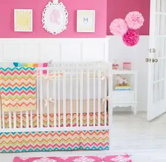 https://cf.ltkcdn.net/baby/images/slide/217706-850x850-Chevron-Sunnyside-Up-Baby-Bedding.webp