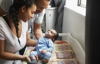 Options pour les lits bébé avec tables à langer