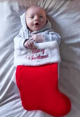 Dziecko w pończochach