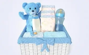 שכבת על לתינוק