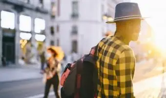 12 Single-Shoulder-Rucksäcke in vielseitigen, komfortablen Styles