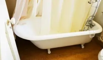 Trovare le tende da doccia Clawfoot