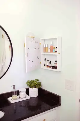 Hidden Medicine Cabinet DIY