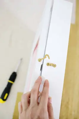 Hidden Medicine Cabinet DIY