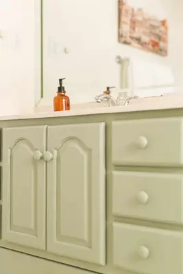 I Painted Our Bathroom Vanity!