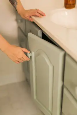 I Painted Our Bathroom Vanity!