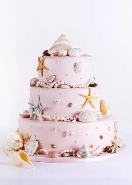 貝殻のウエディングケーキ