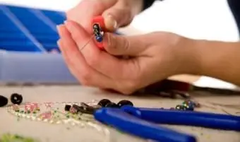 ビーズのアンクレットの作り方