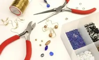 비즈와 와이어로 벽 십자가를 만드는 방법