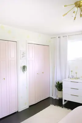 Removable Leopard-Inspired Wallpaper DIY