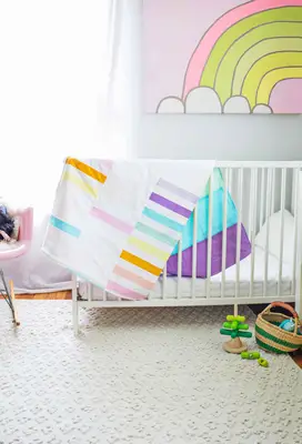 Quilt de berço pastel moderno DIY