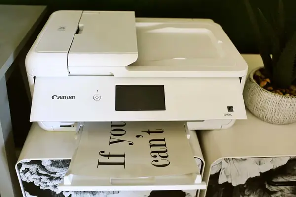 Make Your Own Vinyl Decal (For a Mirror)