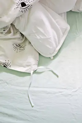 Make An Easy Duvet Cover With Any Flat Sheet!