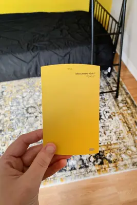 Hufflepuff-Inspired Bedroom