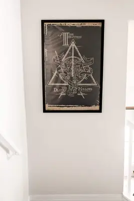 Hufflepuff-Inspired Bedroom