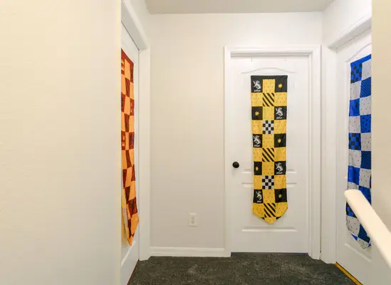 Hufflepuff-Inspired Bedroom