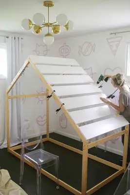 Palm Springs House Bed Makeover