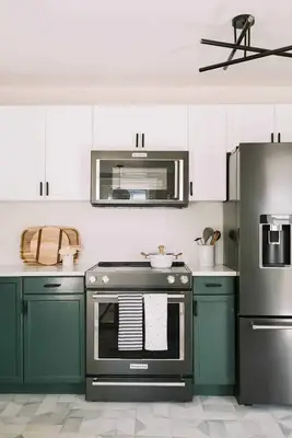 Elsie's Nashville BNB Kitchen Tour (Before + After)