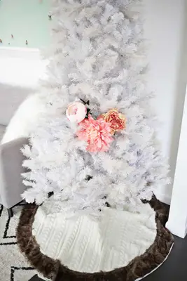 Floral Christmas Tree DIY!