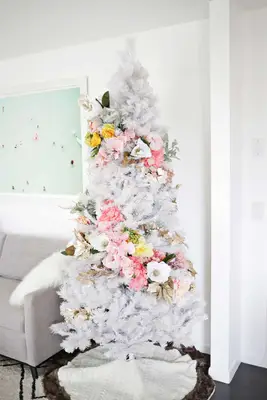 Floral Christmas Tree DIY!