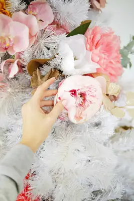 Floral Christmas Tree DIY!
