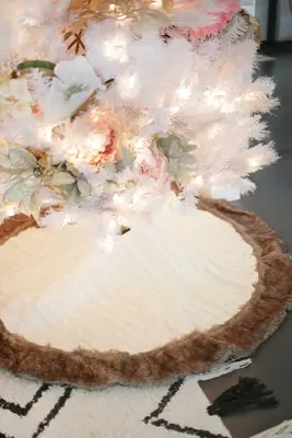 Floral Christmas Tree DIY!