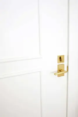 DIY Arched Door Trim (with Flexible Molding!)