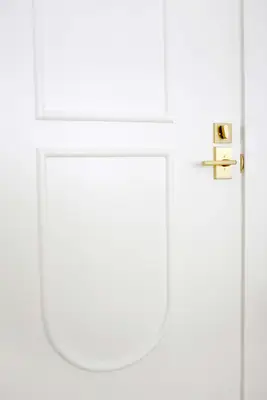 DIY Arched Door Trim (with Flexible Molding!)