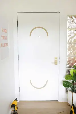 DIY Arched Door Trim (with Flexible Molding!)