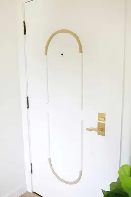 DIY Arched Door Trim (with Flexible Molding!)