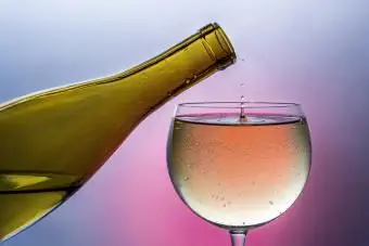 비평가와 관중들에게 인기있는 최고의 피노 그리지오 와인