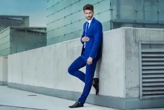 Abbigliamento da uomo extra alto