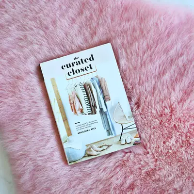 Kurátorská skříň