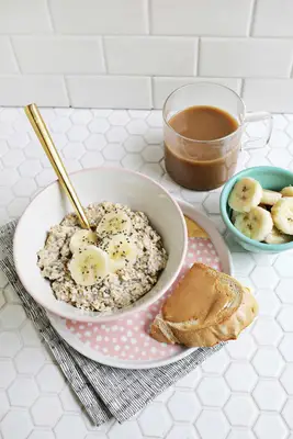 Arašídové máslo přes noc oves