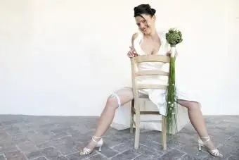 セクシーなブライダルポーズ